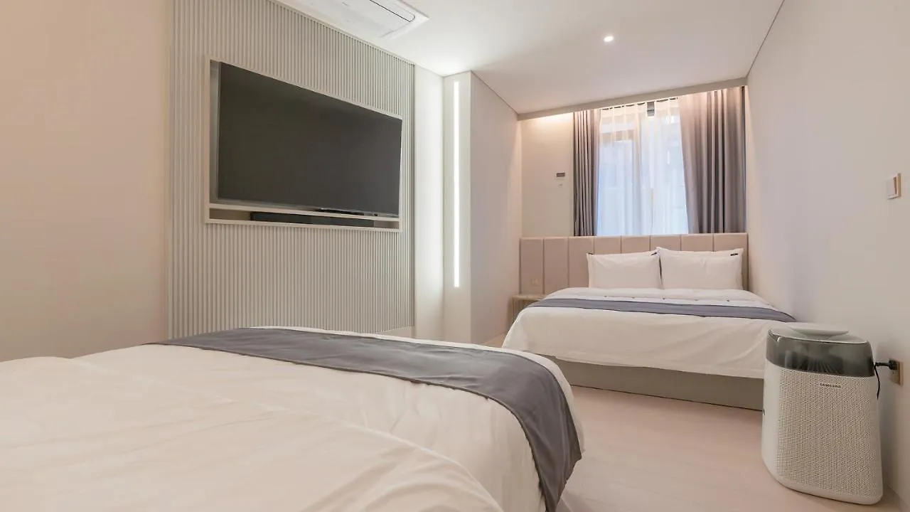 Denbasta Central Hotel Seomyeon Busan 2*,