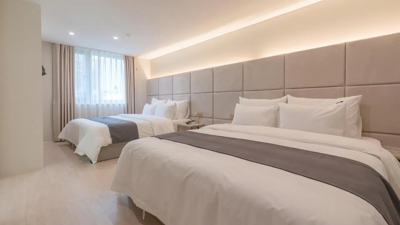 Denbasta Central Hotel Seomyeon Busan 2*,
