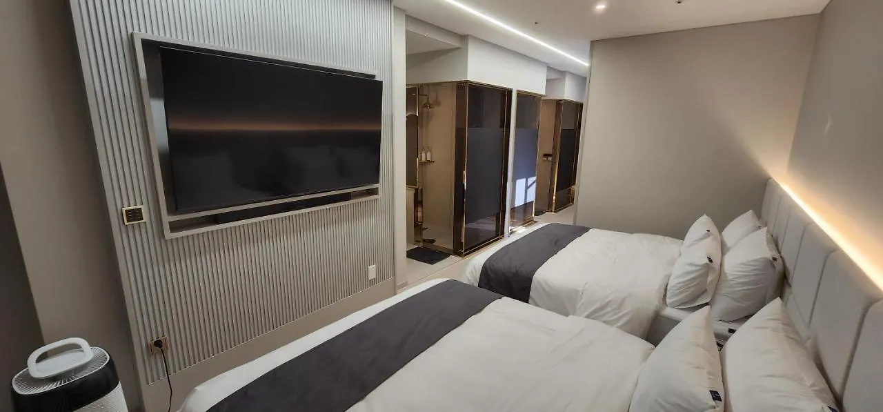 Denbasta Central Hotel Seomyeon Busan 2*,  South Korea